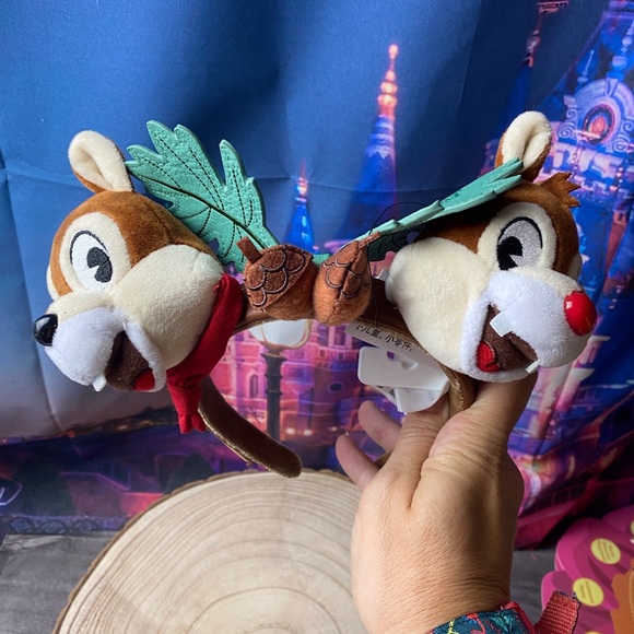 Disney Accessories - Disney Fort Wilderness Chip & Dale Loungefly Headband